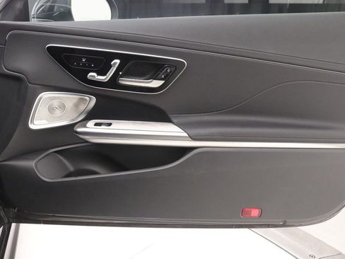 Certified 2025 Mercedes-Benz CLE 300 4MATIC Coupe image 24