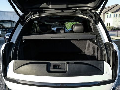 Used 2022 Land Rover Range Rover SE image 48