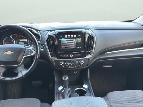 Used 2019 Chevrolet Traverse LT FWD image 19