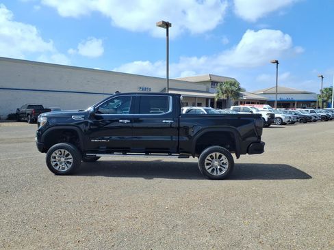 Used 2019 GMC Sierra 1500 Denali w/ Driver Alert Package II image 5