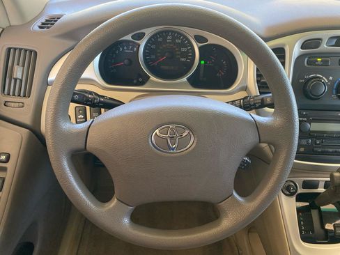 Used 2006 Toyota Highlander Limited FWD image 12