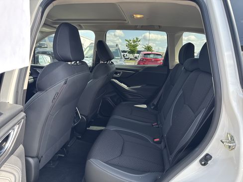Used 2019 Subaru Forester Premium w/ All-Weather Package AWD/4WD image 19