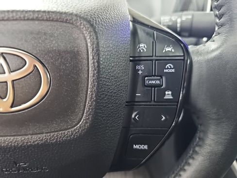 Used 2024 Toyota bZ4X AWD image 20