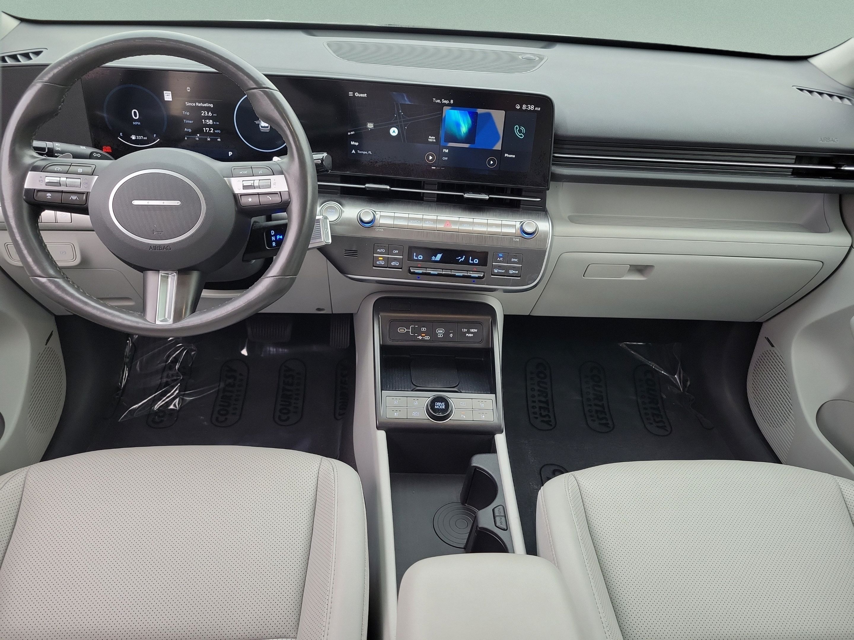 Used 2024 Hyundai Kona Limited FWD image 10