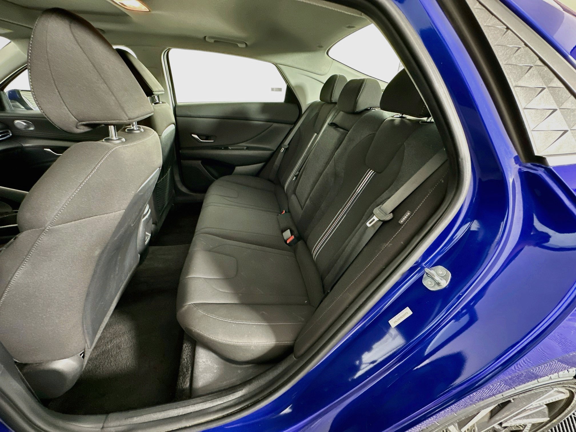 Used 2025 Hyundai Elantra SEL FWD image 28