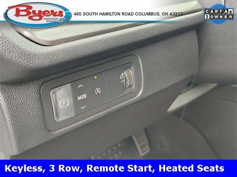 Used 2025 Chevrolet Traverse LT image 14