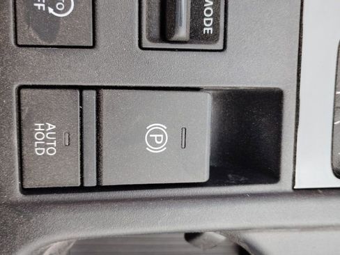 New 2026 Nissan Sentra SV w/ SV Convenience Package FWD image 18