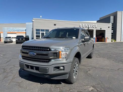 Used 2018 Ford F150 XLT w/ Equipment Group 302A Luxury AWD/4WD image 14