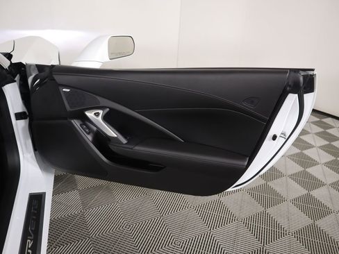 Used 2019 Chevrolet Corvette Stingray Convertible w/ 1LT image 30