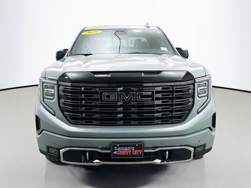 Used 2025 GMC Sierra 1500 Denali Ultimate image 2
