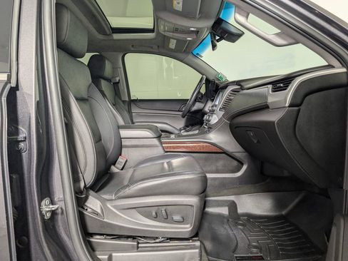 Used 2018 GMC Yukon SLT w/ Premium Edition AWD/4WD image 13