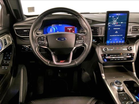 Used 2020 Ford Explorer ST w/ ST Street Pack image 5