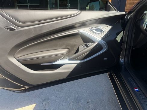 Used 2018 Chevrolet Camaro SS w/ LPO, Ground Effects Package RWD image 21