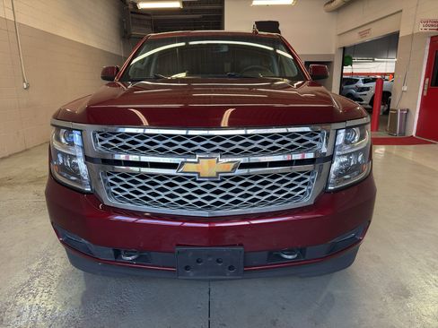 Used 2017 Chevrolet Suburban LT w/ LT Signature Package image 2