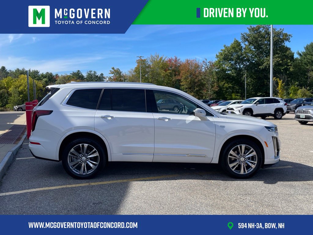 Used 2025 Cadillac XT6 Premium Luxury AWD/4WD image 6
