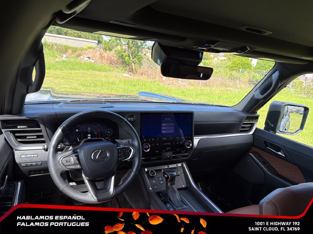 Used 2025 Lexus GX 550 w/ Cold Area Package AWD/4WD image 25