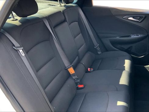 Used 2020 Chevrolet Malibu LT FWD image 20