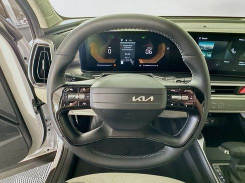 New 2026 Kia Sorento S image 13