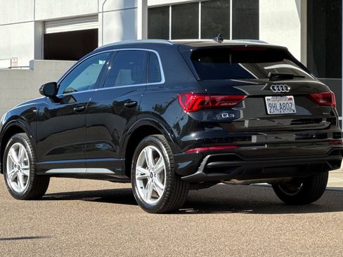 Used 2023 Audi Q3 2.0T Premium w/ Convenience Package AWD/4WD image 3