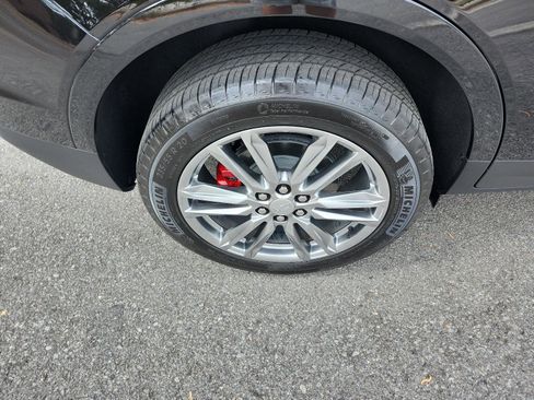 Used 2025 Cadillac XT5 Sportv w/ Technology Package image 7