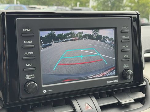 Used 2021 Toyota RAV4 XLE w/ Convenience Package AWD/4WD image 23