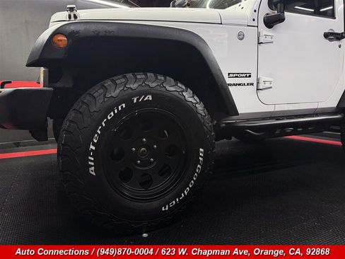 Used 2014 Jeep Wrangler Sport AWD/4WD image 24