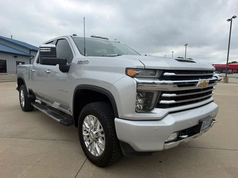 Used 2021 Chevrolet Silverado 2500 High Country w/ Z71 Off-Road Package AWD/4WD image 28