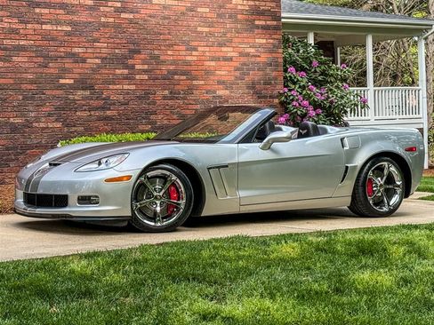 Used 2013 Chevrolet Corvette Grand Sport w/ 3LT Preferred Equipment Group RWD image 14