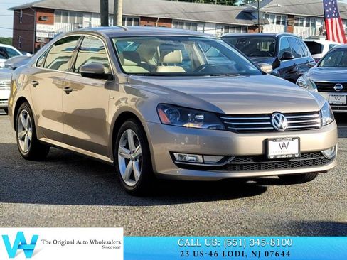 Used 2015 Volkswagen Passat 1.8T Limited Edition FWD image 1