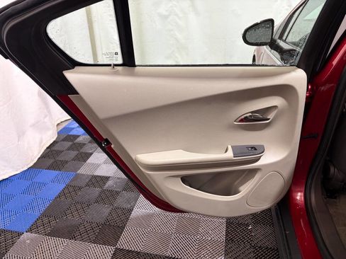 Used 2014 Chevrolet Volt Premium w/ Premium Trim Package image 9