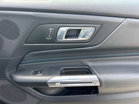 Used 2024 Ford Mustang GT Premium image 22