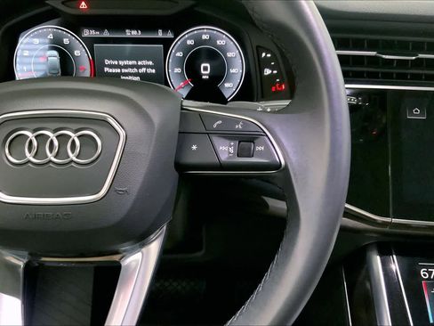 Used 2022 Audi Q7 3.0T Premium w/ Convenience Package image 22