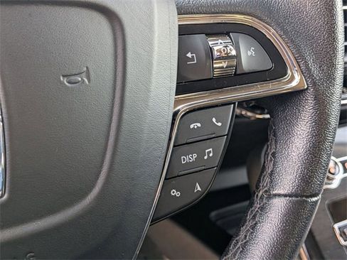Certified 2023 Lincoln Nautilus AWD image 20