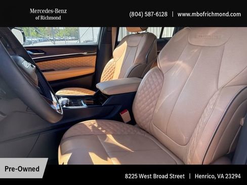Used 2024 Jeep Grand Cherokee Summit w/ Luxury Tech Group V image 12