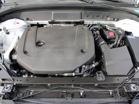 Used 2022 Volvo XC60 B6 Inscription w/ Advanced Package image 12