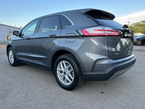 Used 2024 Ford Edge SEL image 3