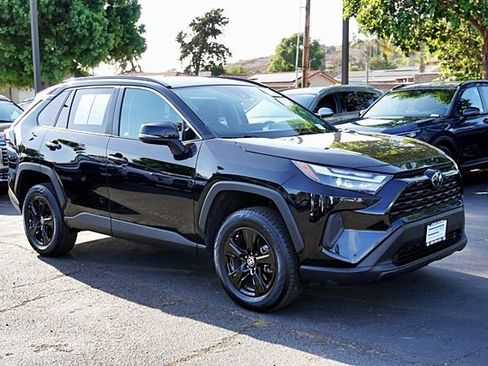 Used 2024 Toyota RAV4 XLE FWD image 6