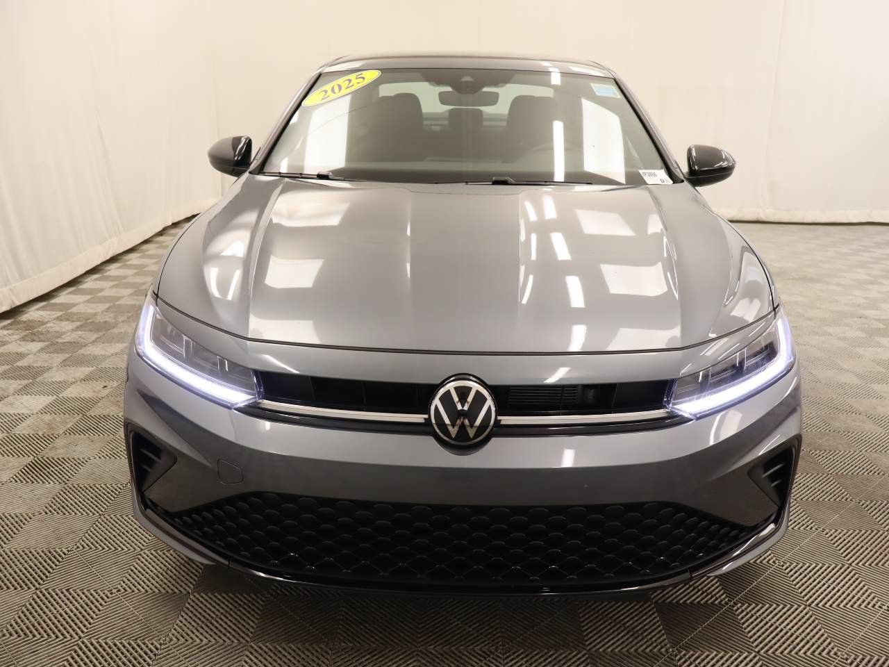 Certified 2025 Volkswagen Jetta Sport FWD image 5