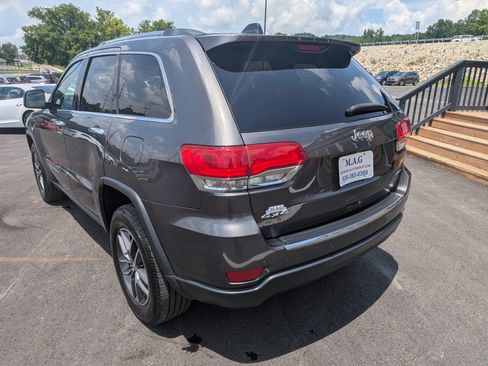 Used 2018 Jeep Grand Cherokee Limited AWD/4WD image 4