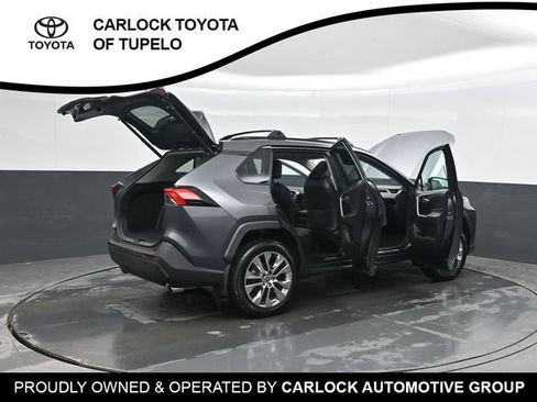 Used 2021 Toyota RAV4 XLE Premium image 47