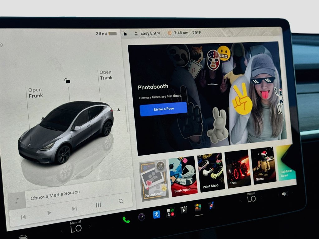 Used 2025 Tesla Model Y Long Range RWD image 14