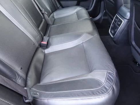 Used 2020 Dodge Charger SXT w/ Leather Interior Group image 10