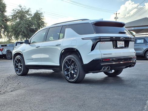 Used 2025 Chevrolet Traverse RS w/ LPO, Floor Liner Package FWD image 8