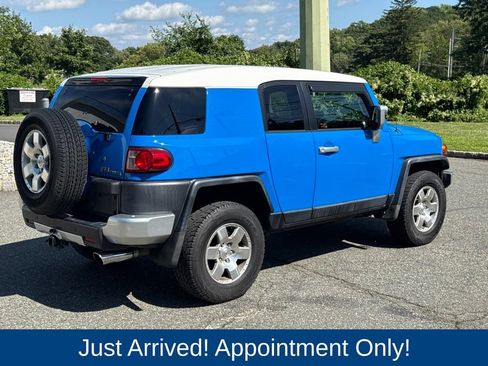 Used 2007 Toyota FJ Cruiser 4WD w/ Upgrade Pkg 2 image 7