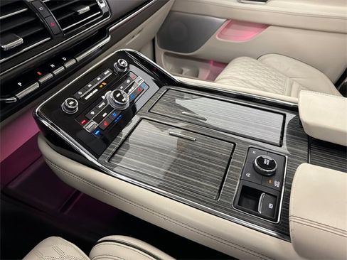Used 2023 Lincoln Navigator L Black Label image 33