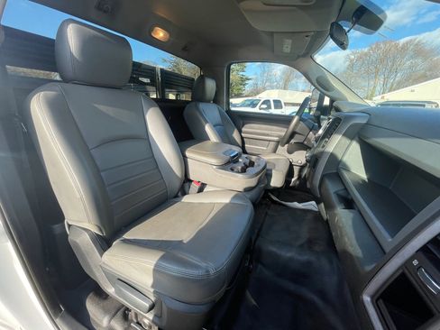 Used 2014 RAM 3500 Tradesman image 37