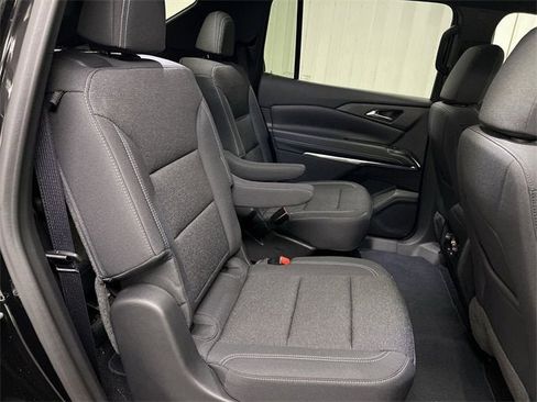 New 2025 Chevrolet Traverse LT w/ Sun and Wheel Package image 27