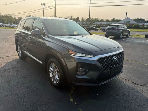 Used 2020 Hyundai Santa Fe SE image 6