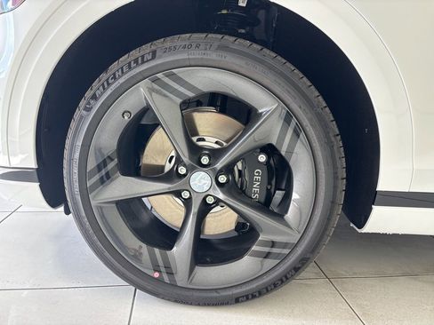 New 2026 Genesis GV70 3.5T Sport Prestige image 9