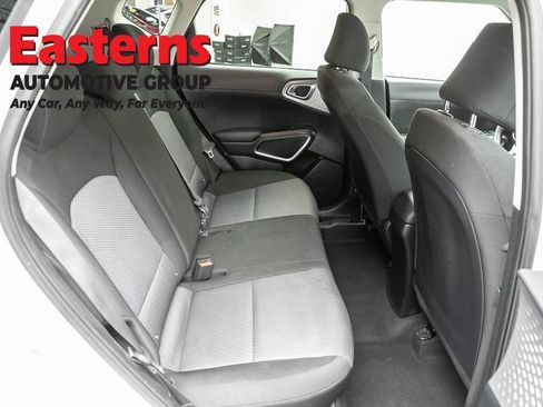 Used 2023 Kia Soul LX FWD image 22